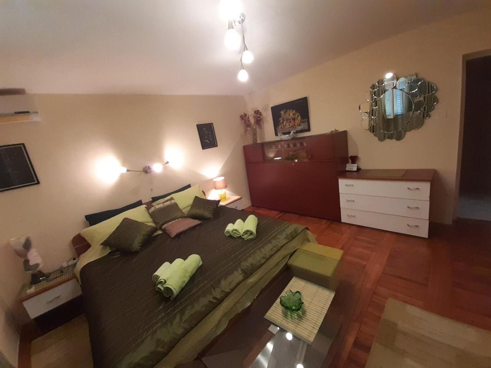 Apartments Palm House Rovinj Bagian luar foto