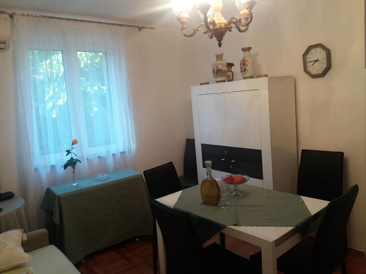 Apartments Palm House Rovinj Bagian luar foto
