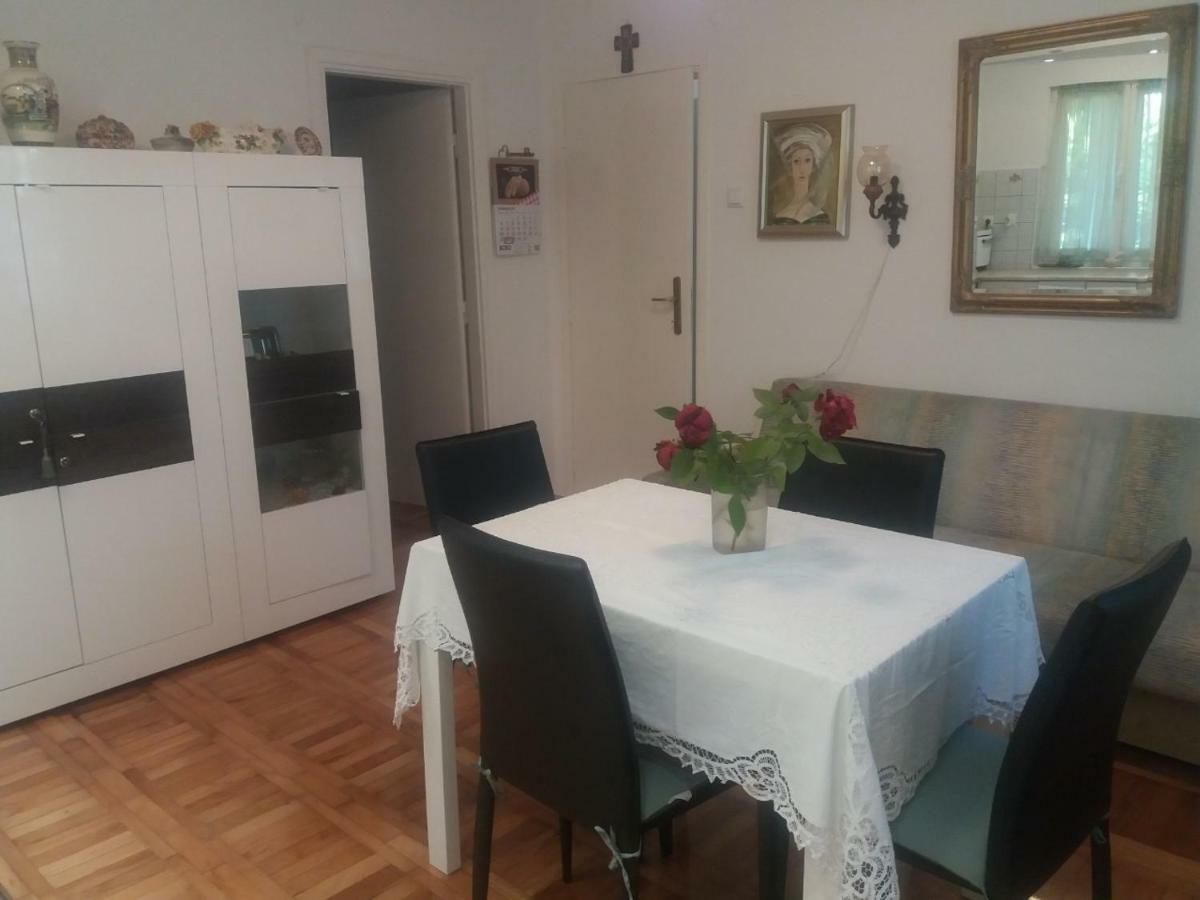 Apartments Palm House Rovinj Bagian luar foto